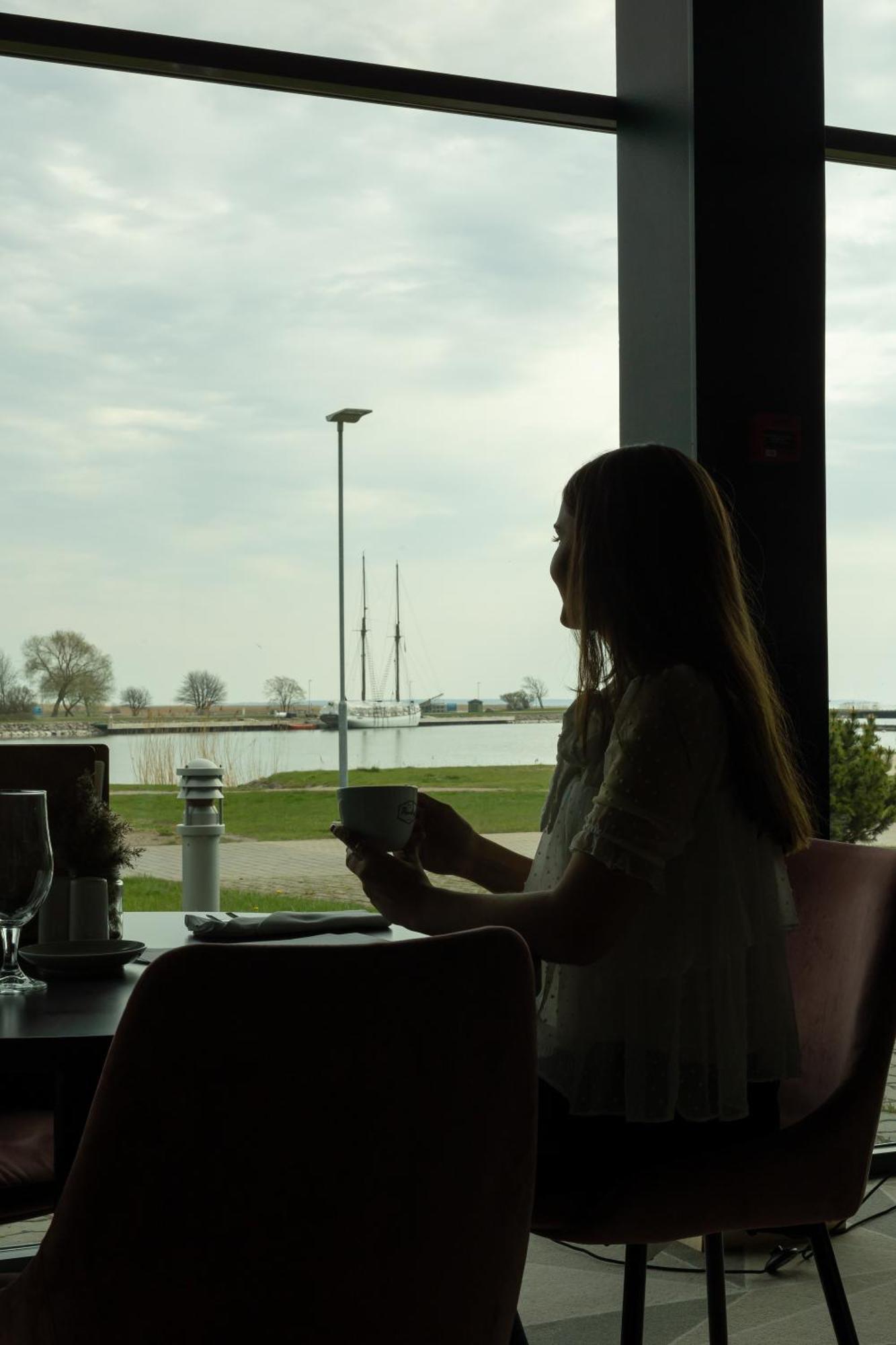 Oe Seaside Suites & Spa Курессааре Екстер'єр фото